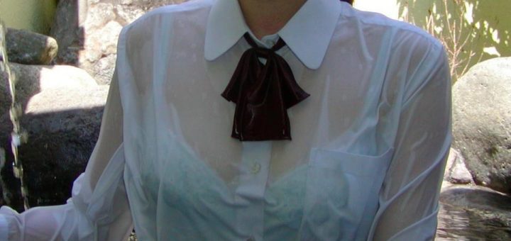 透けてるだけでエロ写真