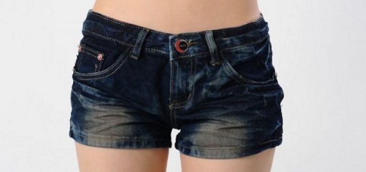 ショートパンツ美女ヌード