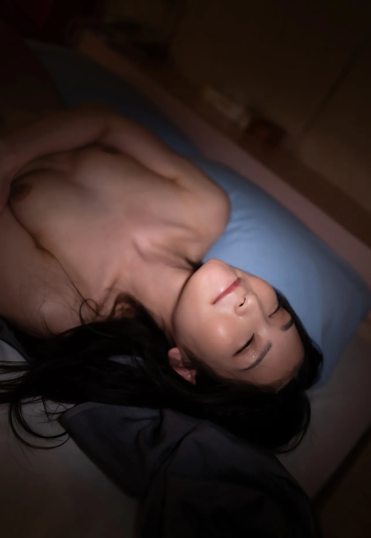 週末夜の美女ヌード２