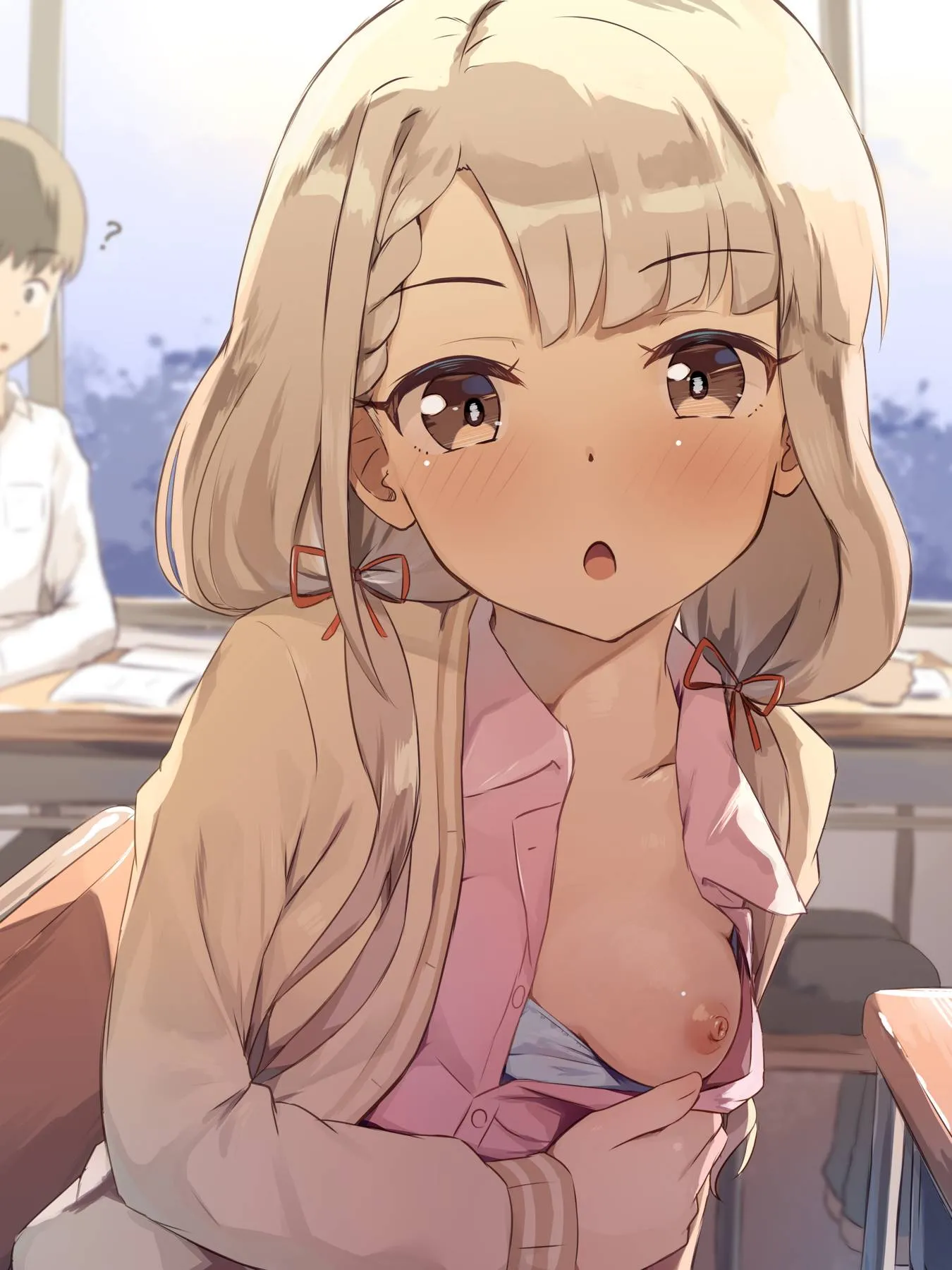 おっぱい見せる女子