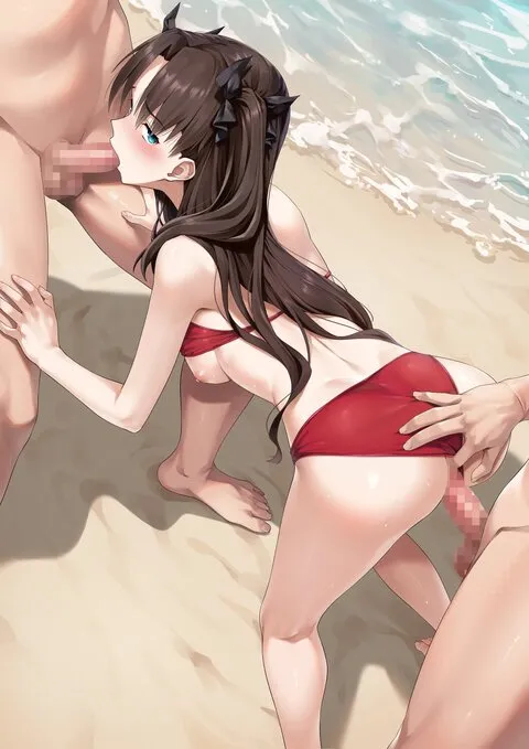 夏は海で遊ぶ若者たち