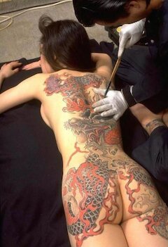 昭和のお尻写真とタトゥー