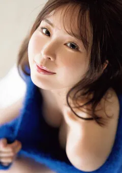 おっぱい見せつける写真